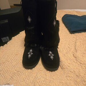 Brand new Manitoba Mukluks